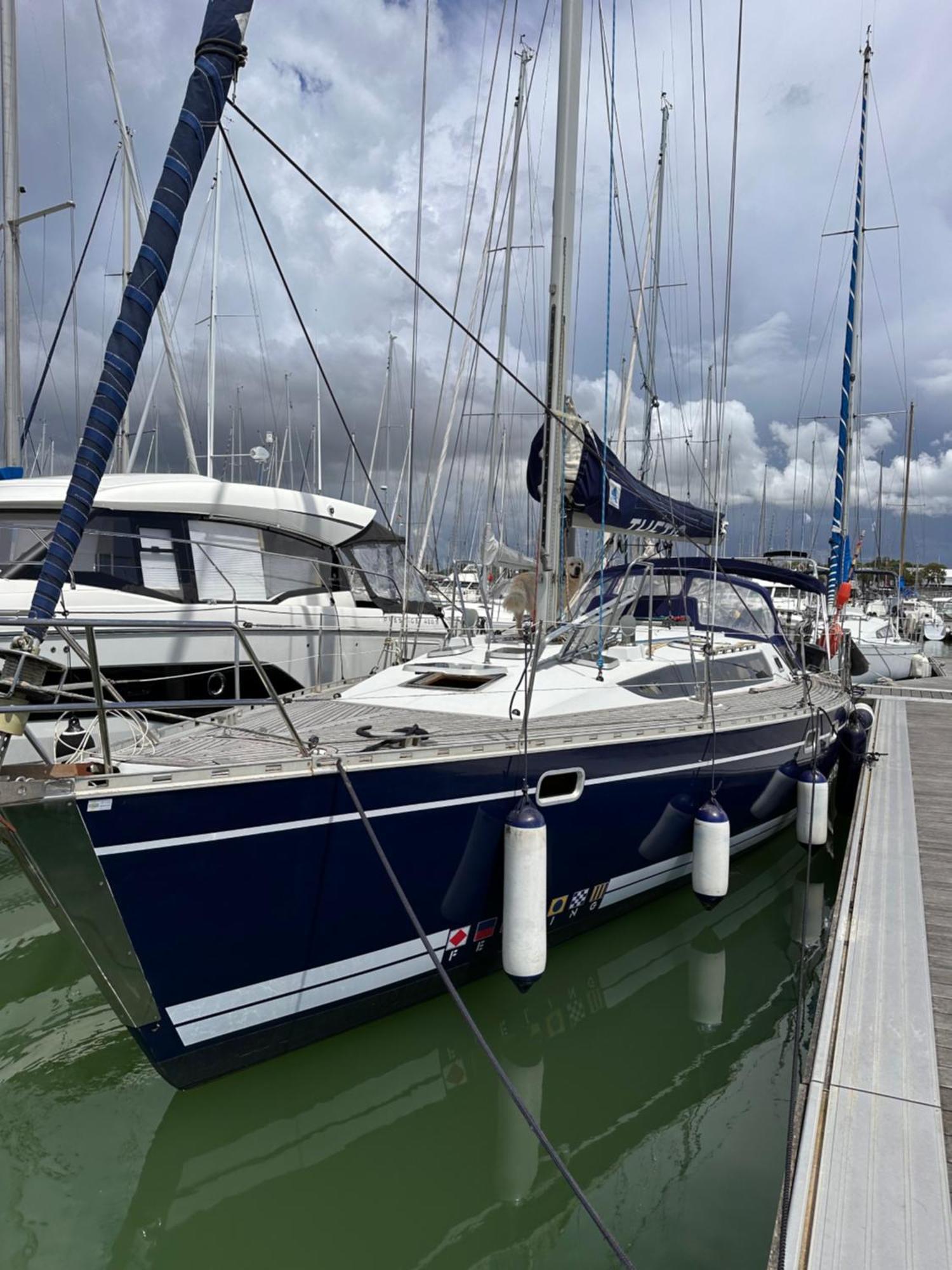 Voilier A Quai Hotel La Rochelle  Exterior photo